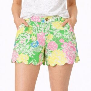 Lilly Pulitzer NWT Buttercup Shorts Women’s 00 Hibiscus Stroll Scallop Hem
